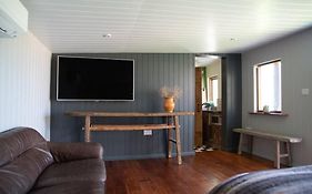 Frogs Bottom Retreat Faversham & Canterbury, Kent